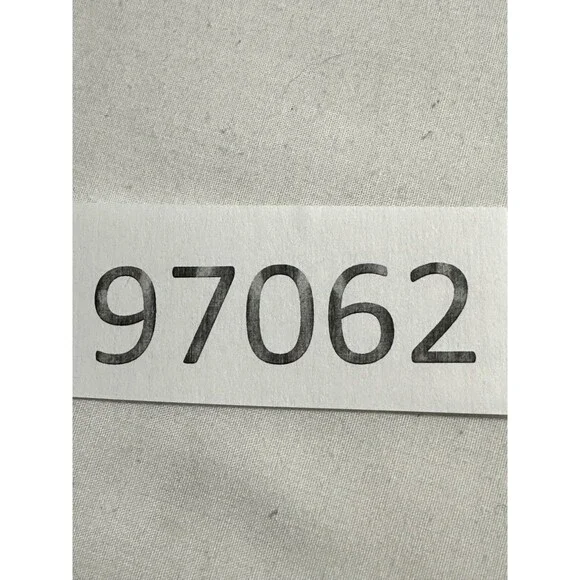 Gymshark Essential Long Sleeve Shirt Medium Men’s Medium Oversized Fit READ FLAW - Picture 12 of 12